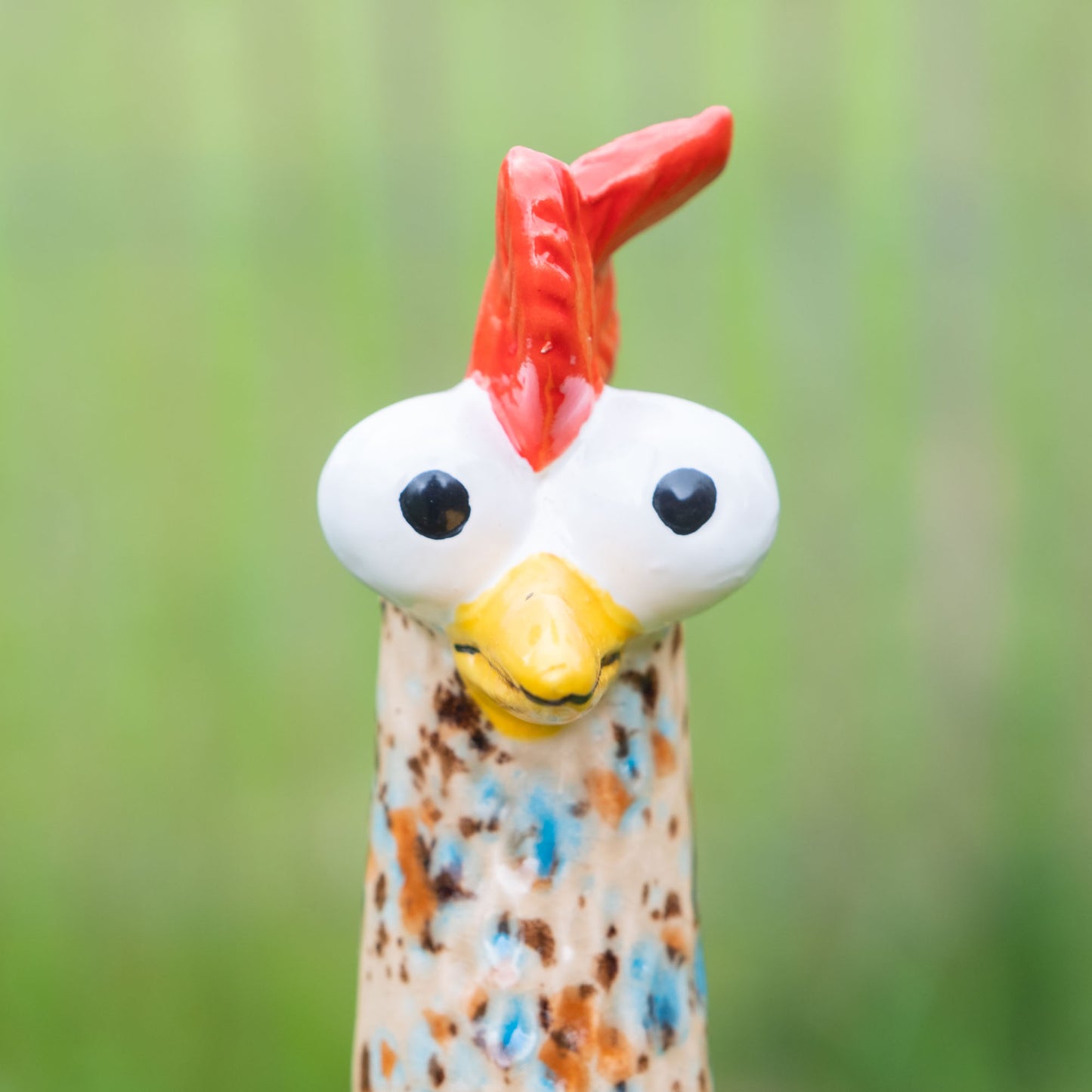 Tangoo Keramik Huhn hellbraun für den Garten, Gartenstecker