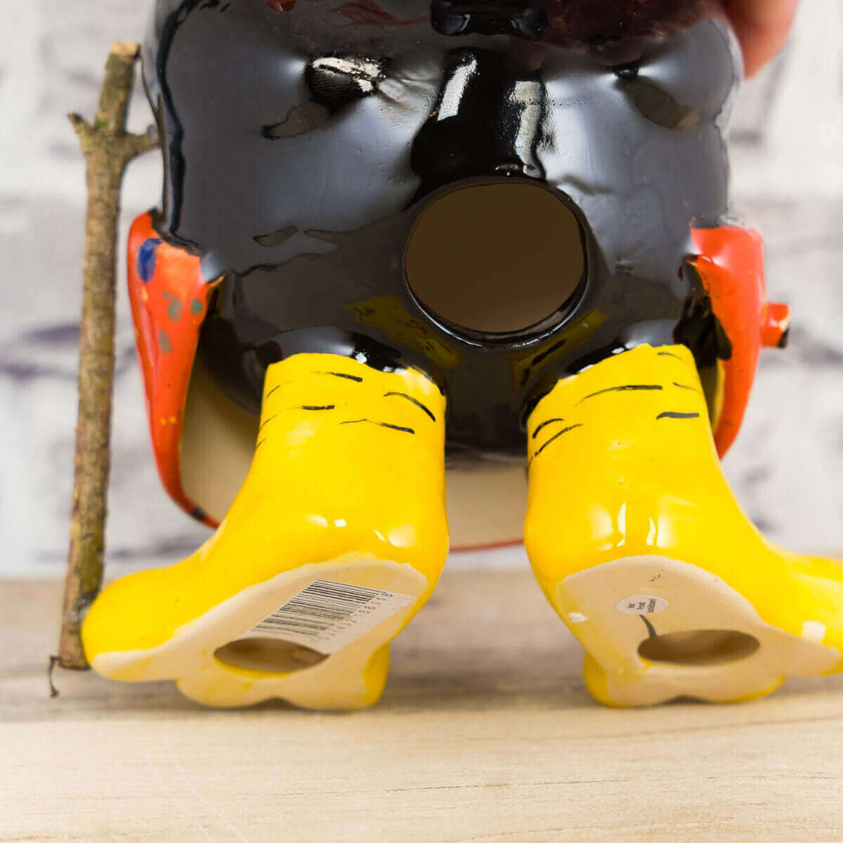 Tangoo Keramik Rabe "Norbert" für den Garten / Gartendeko / Gartenfigur