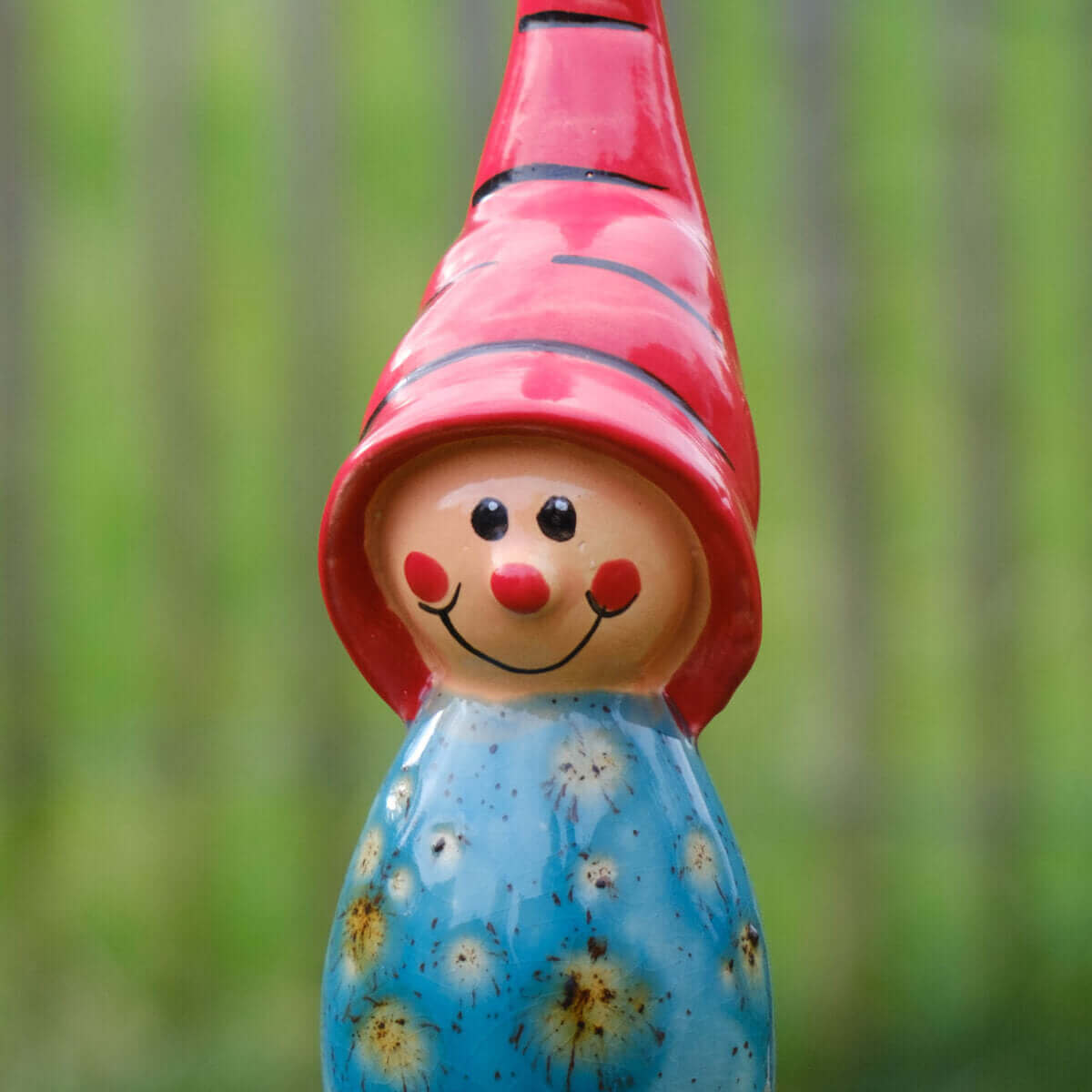 Tangoo Keramik Wichtel in türkis / Gartenstecker