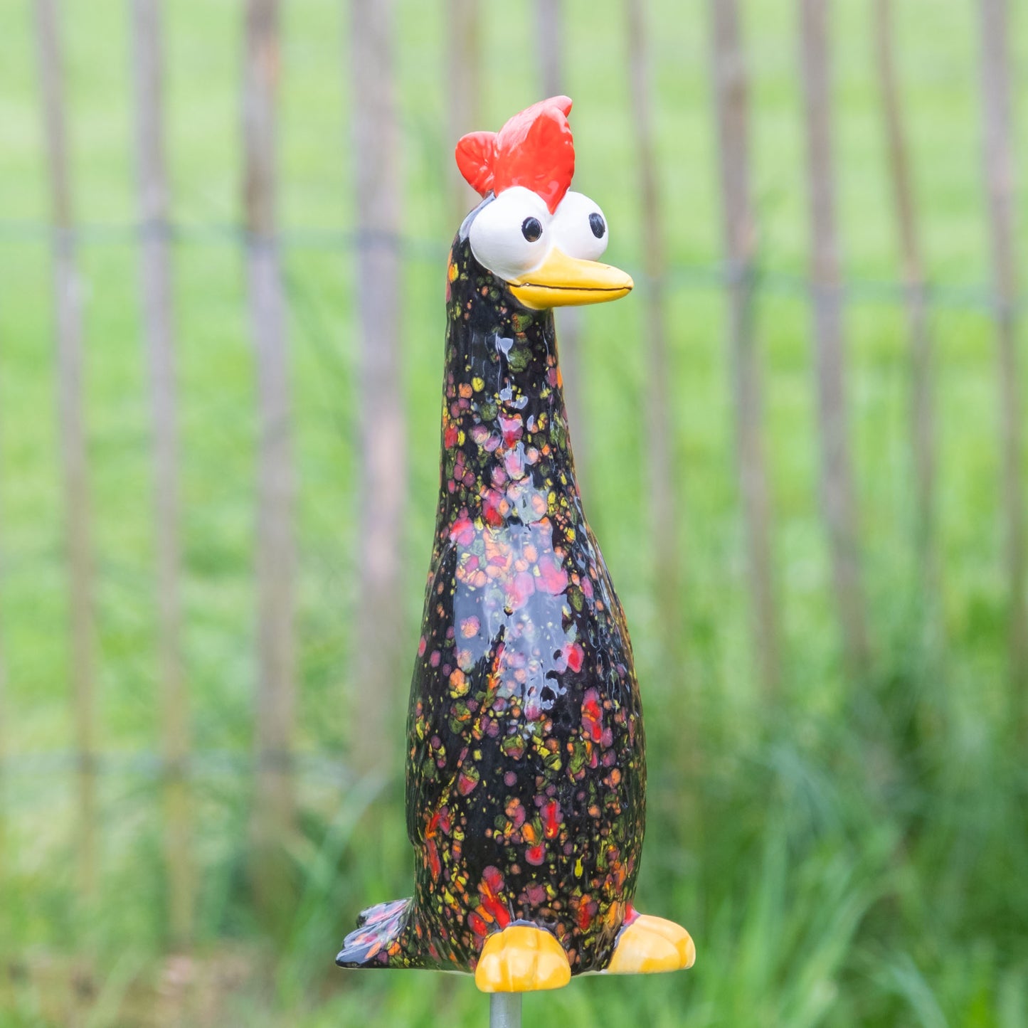 Tangoo Keramik Huhn schwarz für den Garten, Gartenstecker