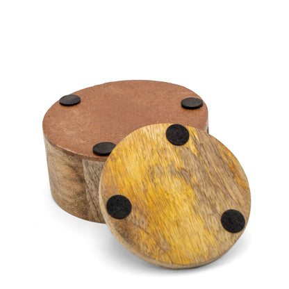 Untersetzer Set für 4 Gläser aus Mangoholz rund schwarz-weiß