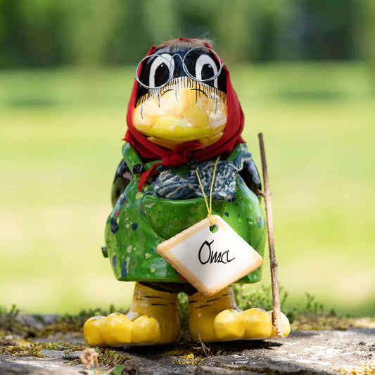 Tangoo Keramik Rabe "Oma" für den Garten grüne Schürze / Gartendeko